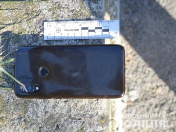 На Волині у студента в автобусі викрали телефон, поки він спав