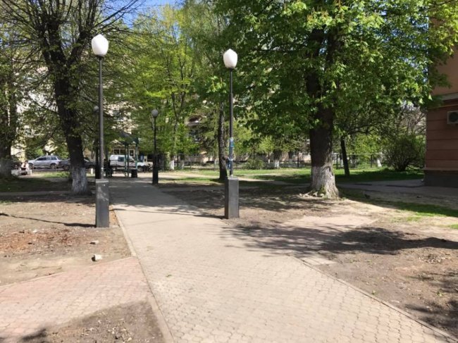 Квіткарі остаточно переїхали з центру міста. ФОТО