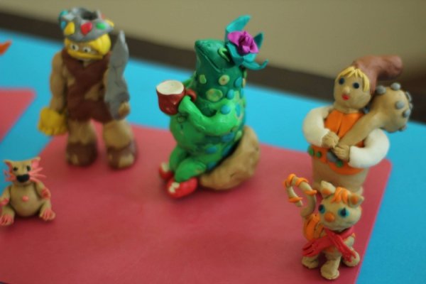 У Луцьку діти ліпили анімаційних персонажів з пластиліну. ФОТО