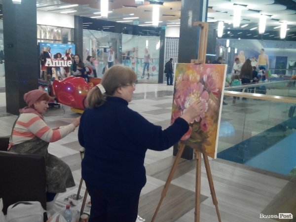  У Луцьку збирали гроші на амуніцію для Майї Москвич. ФОТО