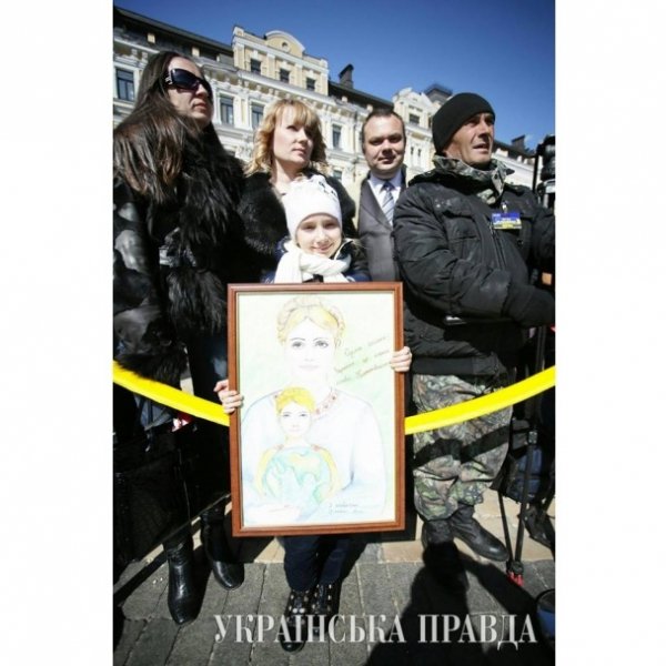 З’їзд «Батьківщини»: Саакашвілі, бабусі та «висока» Тимошенко. ФОТО