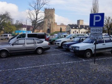 У Луцькраді кажуть, що місто не готове до «навали» автівок