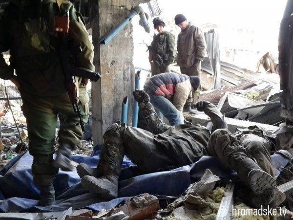 В аерпорту Донецька знайшли тіла чотирьох українських бійців. ФОТО