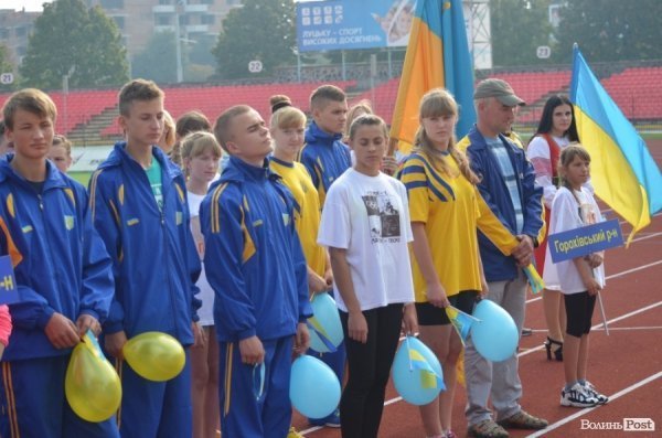 У Луцьку підписали меморандум, який дозволить побудувати стадіон в кожному районі області. ФОТО 