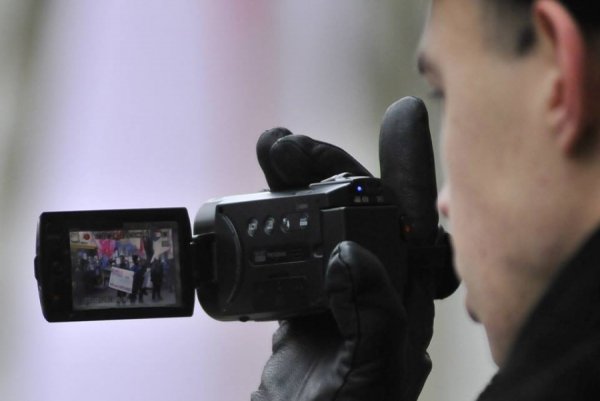 «Сидячий» пікет під прокуратурою Волині. ФОТО