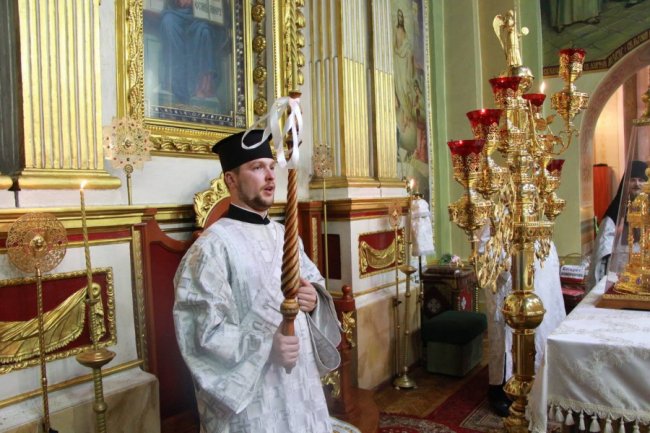 Великодня ніч у кафедральному соборі Луцька. ФОТОРЕПОРТАЖ