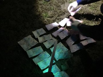 Волинського поліцейського зловили на хабарі