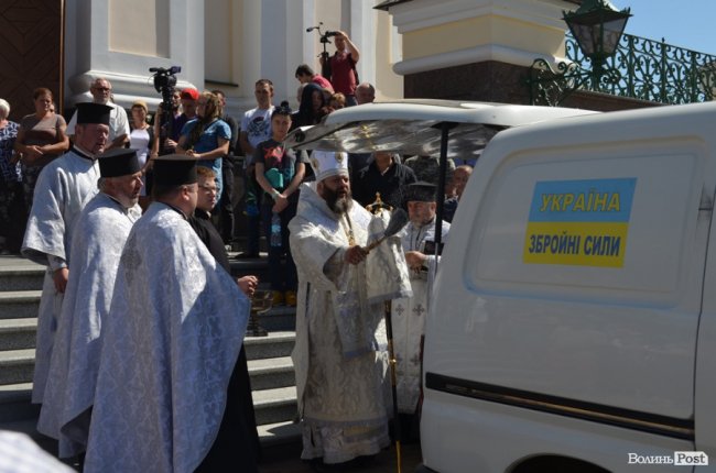 Як у Луцьку прощалися з Героєм Андрієм Єлістратовим. ФОТО