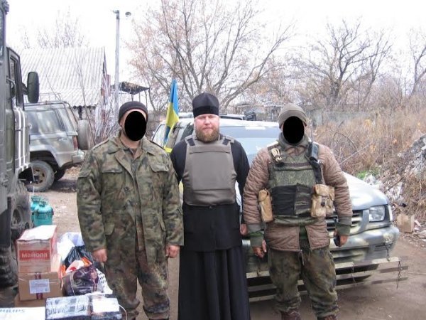 Волиняни передали бійцям теплі речі, аптечки та прилади нічного бачення. ФОТО