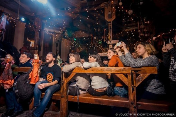 Вертеп у луцькому клубі. ФОТО