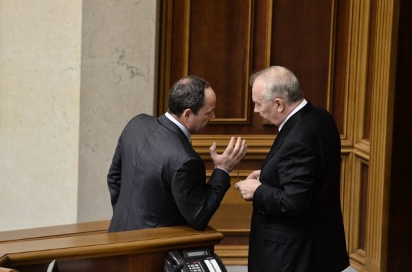 Як Верховна Рада скасовувала «скандальні закони». ФОТО