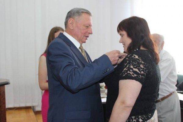 Микола Романюк вручив нагороди матерям-героїням. ФОТО