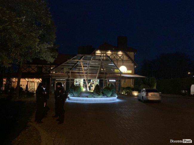 Біля тіла у «Срібних лелеках» знайшли гранату. ФОТО