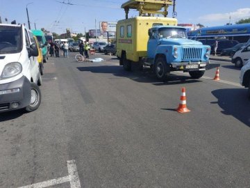 Встановили особу велосипедиста, який загинув поблизу ТЦ «Варшавський»