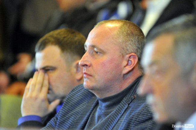 Заступник начальника управління Нацполіції Волині Сергій Козак теж був на сесії