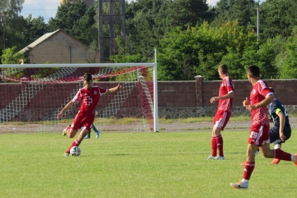 «Волинь» обіграла аматорів. ФОТО. ВІДЕО