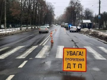 Повідомили про стан дівчинки, яку у Луцьку збили на пішохідному переході