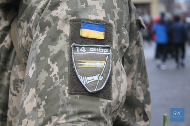 Нагороди, вітання та сльози щастя: у Володимирі урочисто зустріли воїнів 14-ї бригади. ФОТО. ВІДЕО