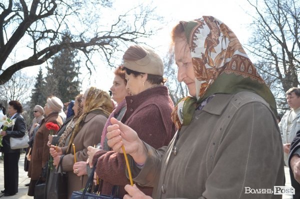 У Луцьку назви спалених сіл Холмщини викарбують у камінні