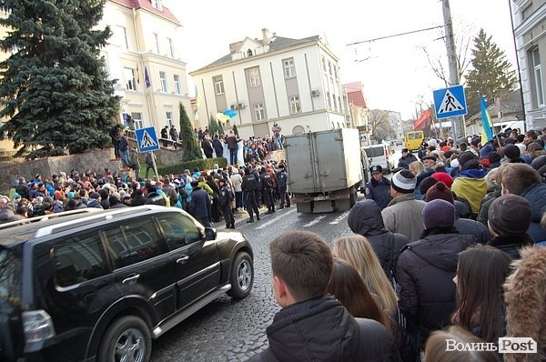 Третій день Нового Майдану у Луцьку. ФОТО