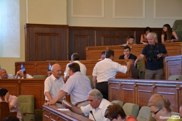 Депутати Волинської облради «признали» нового очільника ОДА. ФОТО