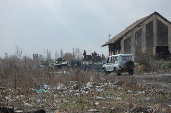 На Схід України «стягують» танки та БТРи. ФОТО. ВІДЕО