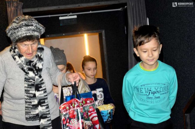 У луцькому «Промені» для дітей влаштували свято Миколая. ФОТО