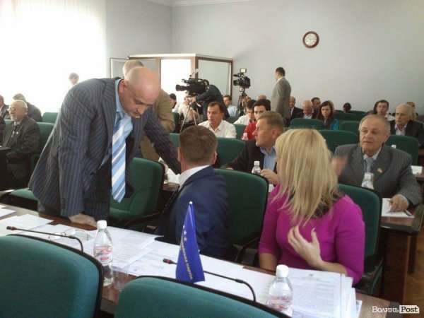 Депутатів Луцькради посадили по-новому. ФОТО
