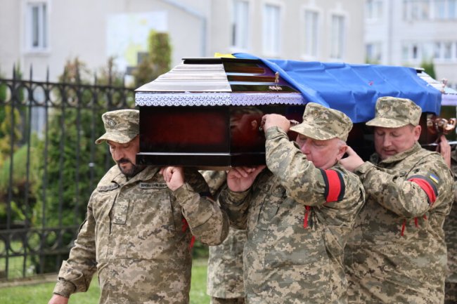 У Луцьку попрощались з Героєм  Василем Зубчиком