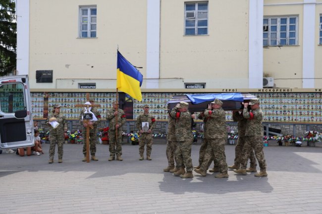 У Луцьку попрощались з Героєм  Василем Зубчиком