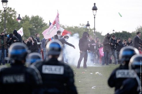 У Парижі марш противників геїв завершився масовими затриманнями. ФОТО. ВІДЕО
