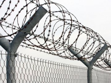 Прострочені ліки і антисанітарія у медчастині: як утримують в'язнів в колонії на Волині