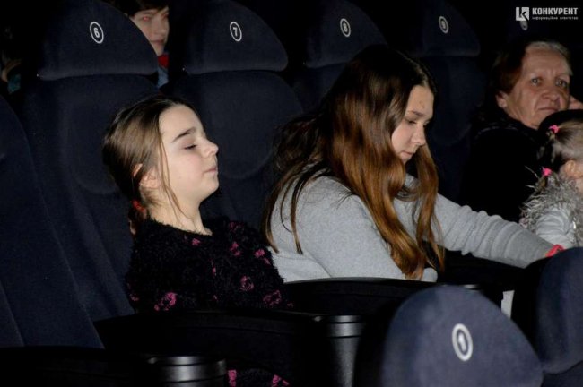 У луцькому «Промені» для дітей влаштували свято Миколая. ФОТО