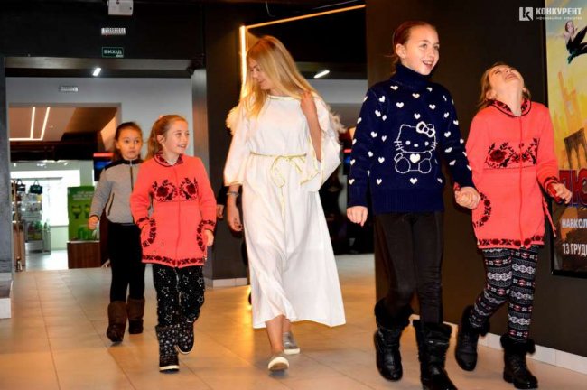 У луцькому «Промені» для дітей влаштували свято Миколая. ФОТО