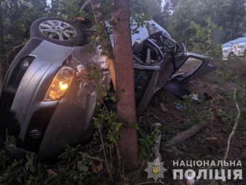 На Рівненщині п'яний водій скоїв смертельну аварію, загинули двоє молодих чоловіків. ФОТО