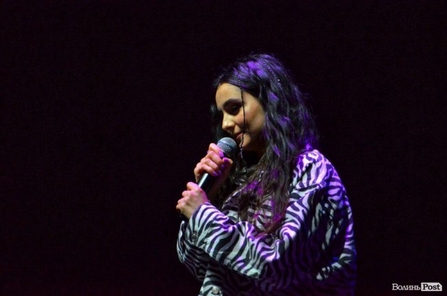 Актори серіалу «Школа» зустрілися з фанами у луцькому «Промені». ФОТО