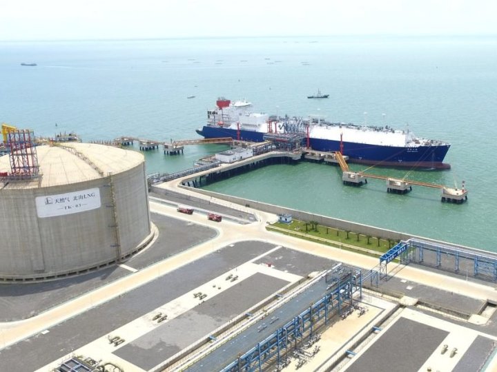 Росія обходить санкції на арктичний газ через Китай