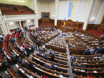 За останній тиждень рейтинг партії «Європейська солідарність» зріс на 3%, а «Голос» втратив 2%