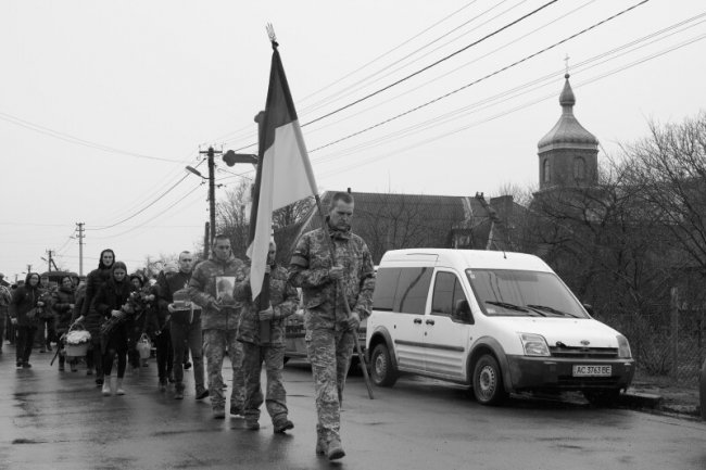 У Луцьку попрощалися із Героєм Денисом Костюком, який загинув на Донбасі. ФОТО