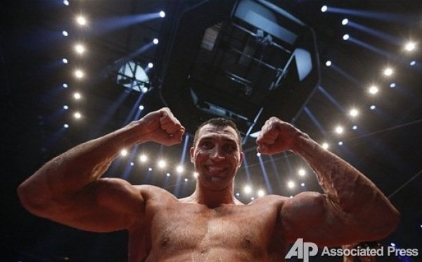 Як Кличко побив поляка. ВІДЕО. ФОТО