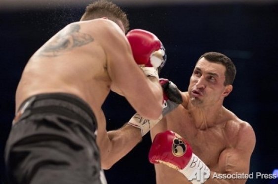 Як Кличко побив поляка. ВІДЕО. ФОТО