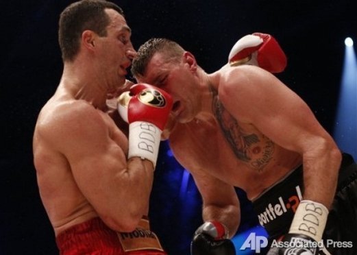 Як Кличко побив поляка. ВІДЕО. ФОТО