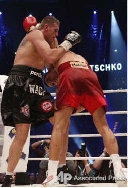 Як Кличко побив поляка. ВІДЕО. ФОТО