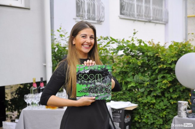 У Луцьку суддя відкрила студію краси