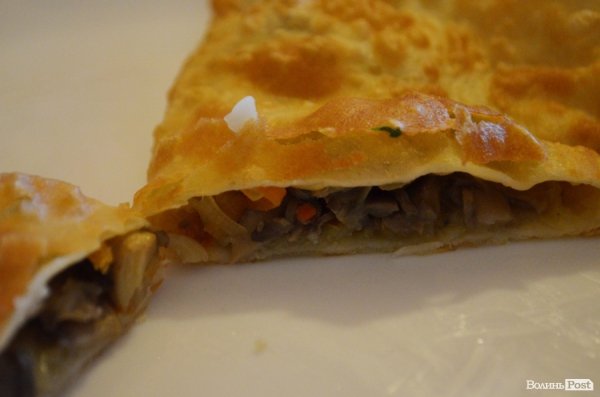 «Ресора» - мінус. «Чебуречна» - плюс. Смачного Луцька!