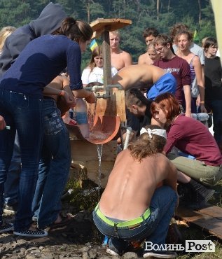 Як тисячі людей відривалися на фестивалі «Захід». ФОТО