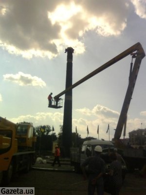 У Харкові знесли пам'ятник Незалежності України