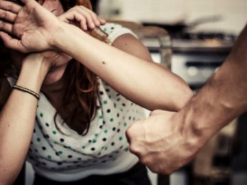 Покарали волинянина, який ображав та погрожував колишній дружині