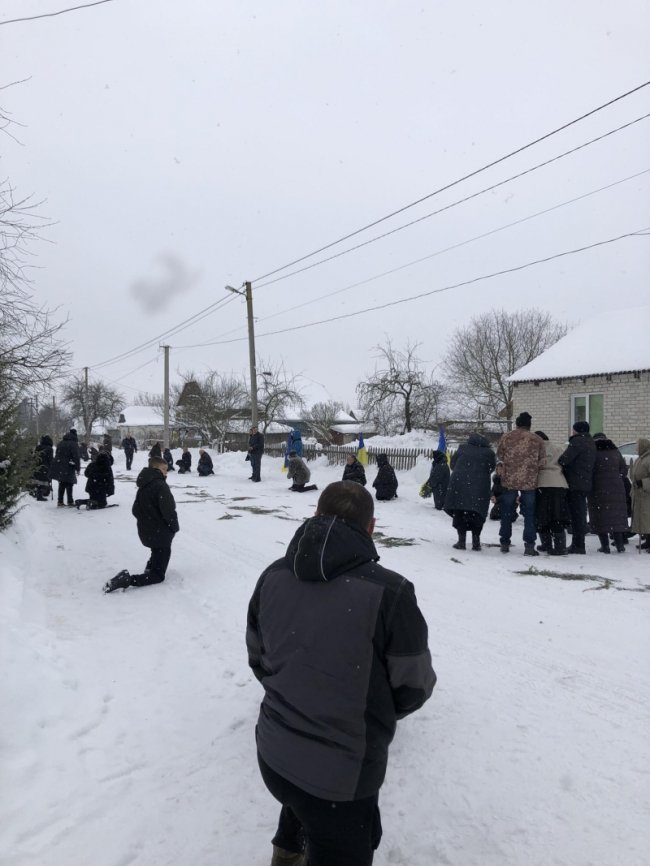 На Волині провели в останню дорогу Героя Віталія Рабчуна