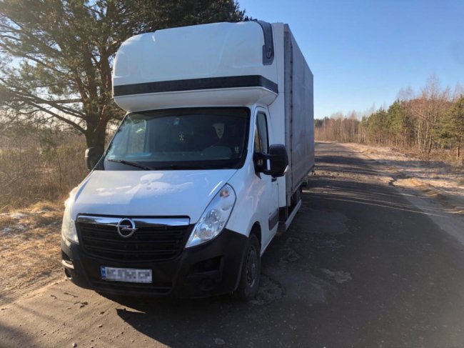 У волинянина на кордоні вилучили цигарок на 440 тисяч. ФОТО